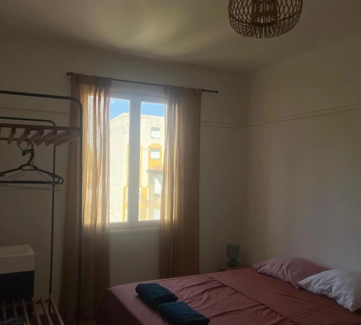 Eco-Refuge La Nuit Etoilee, Calme, Wifi, Cafe, 5 Mn Centre A Pied, Parking Gratuit, Parking Velo Lejlighed Arles 0*,